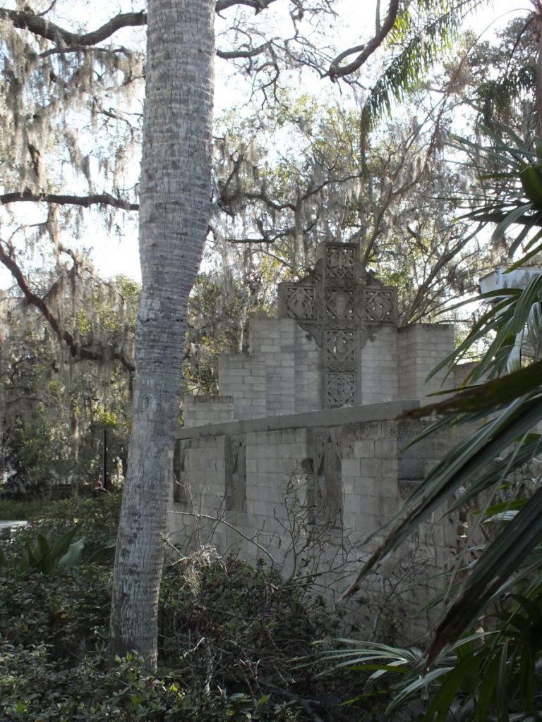 A private wedding chapel is open to the glorious Florida surroundings.