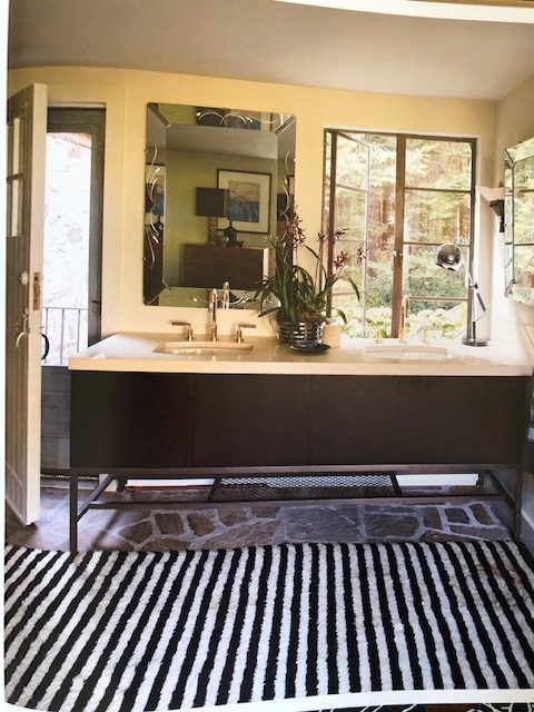 Another bathroom in the Berkshires. (Photo: William Abramowicz)