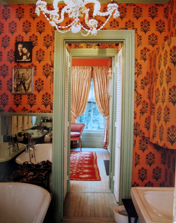 Her bathroom at one point. (Photo: The World of Muriel Brandolini, Rizzoli.)