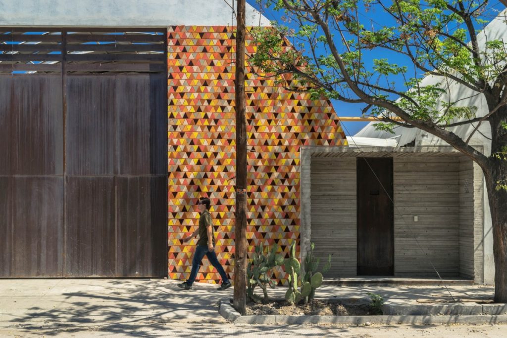 Ceramica Suro.(Photo: archdaily.com)