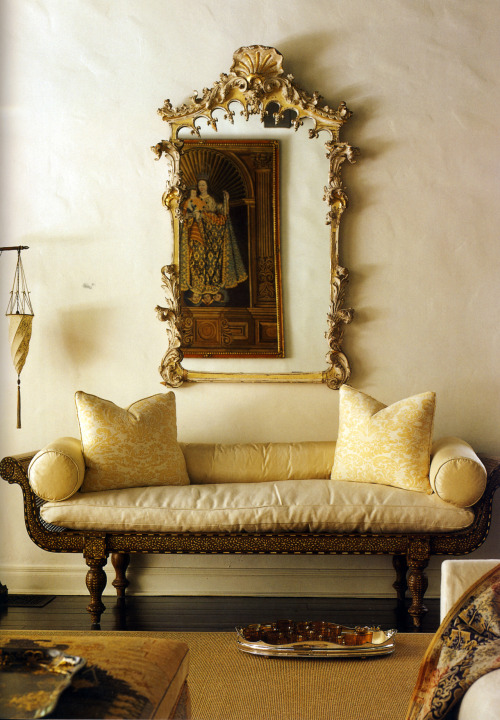 Living room by Annie Kelly. (Photo: Tim Street-Porter)