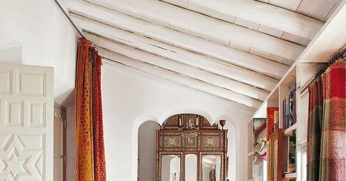 Beamed ceilings: To paint or not to paint?
